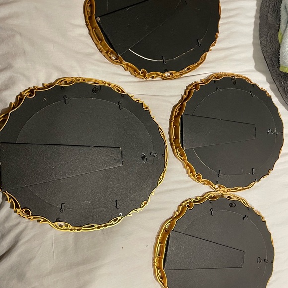 Elegant Gold Oval Picture Frame Set - Picture 2 of 2